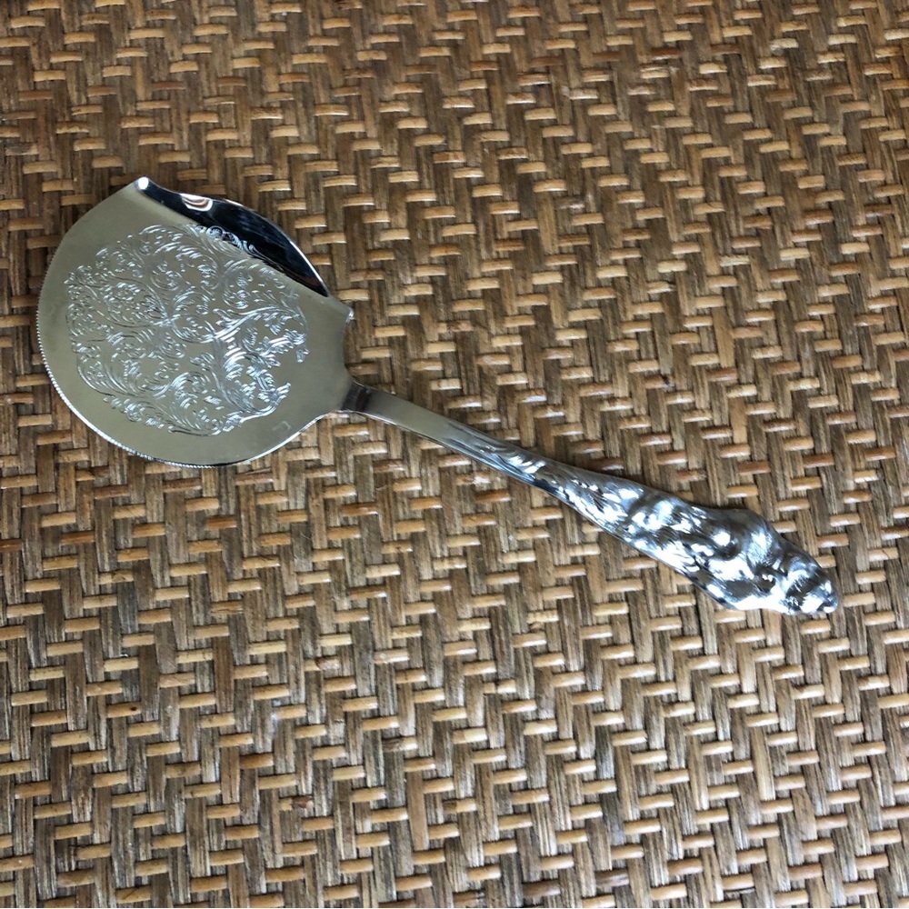 Vintage Raimond Tomato Server Silver Plate Ornate Floral